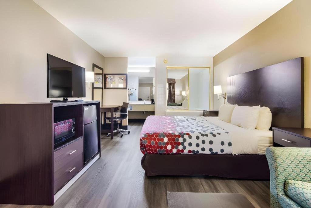 Econo South Lodge *