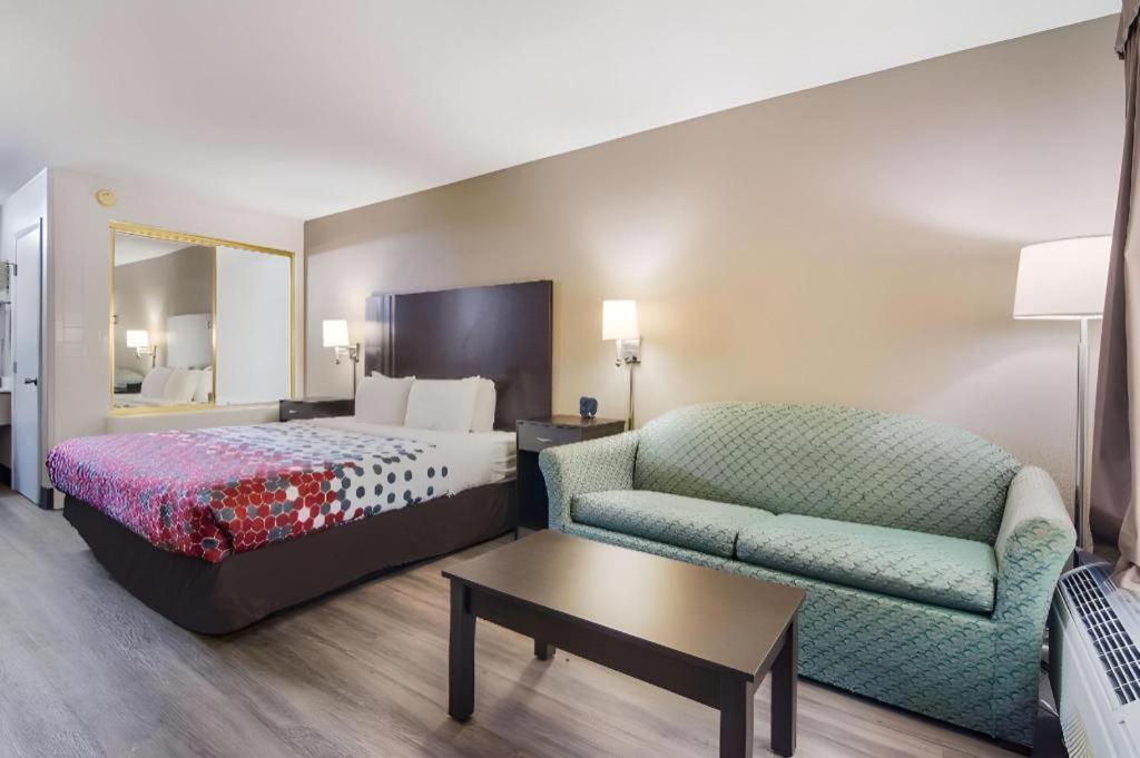 Hotel Econo South