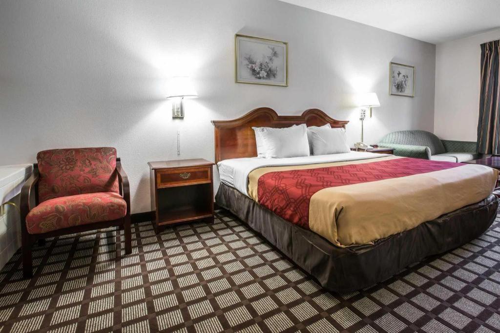 Hotel Econo South