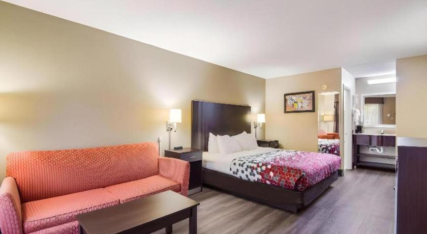 Econo South Lodge *