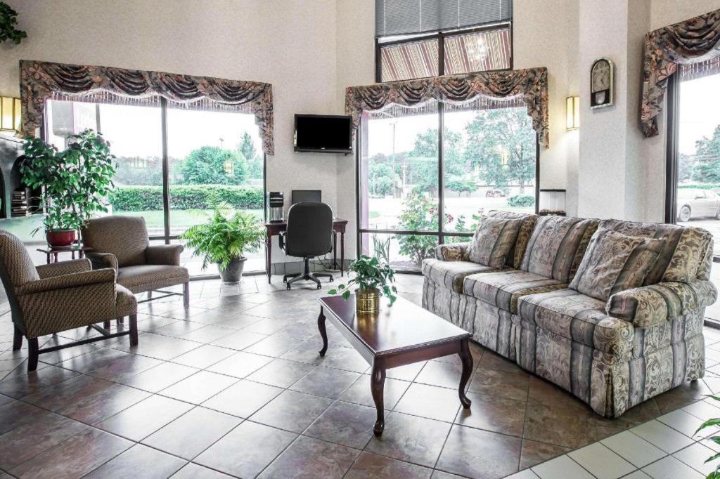 Hotel Econo South 2*